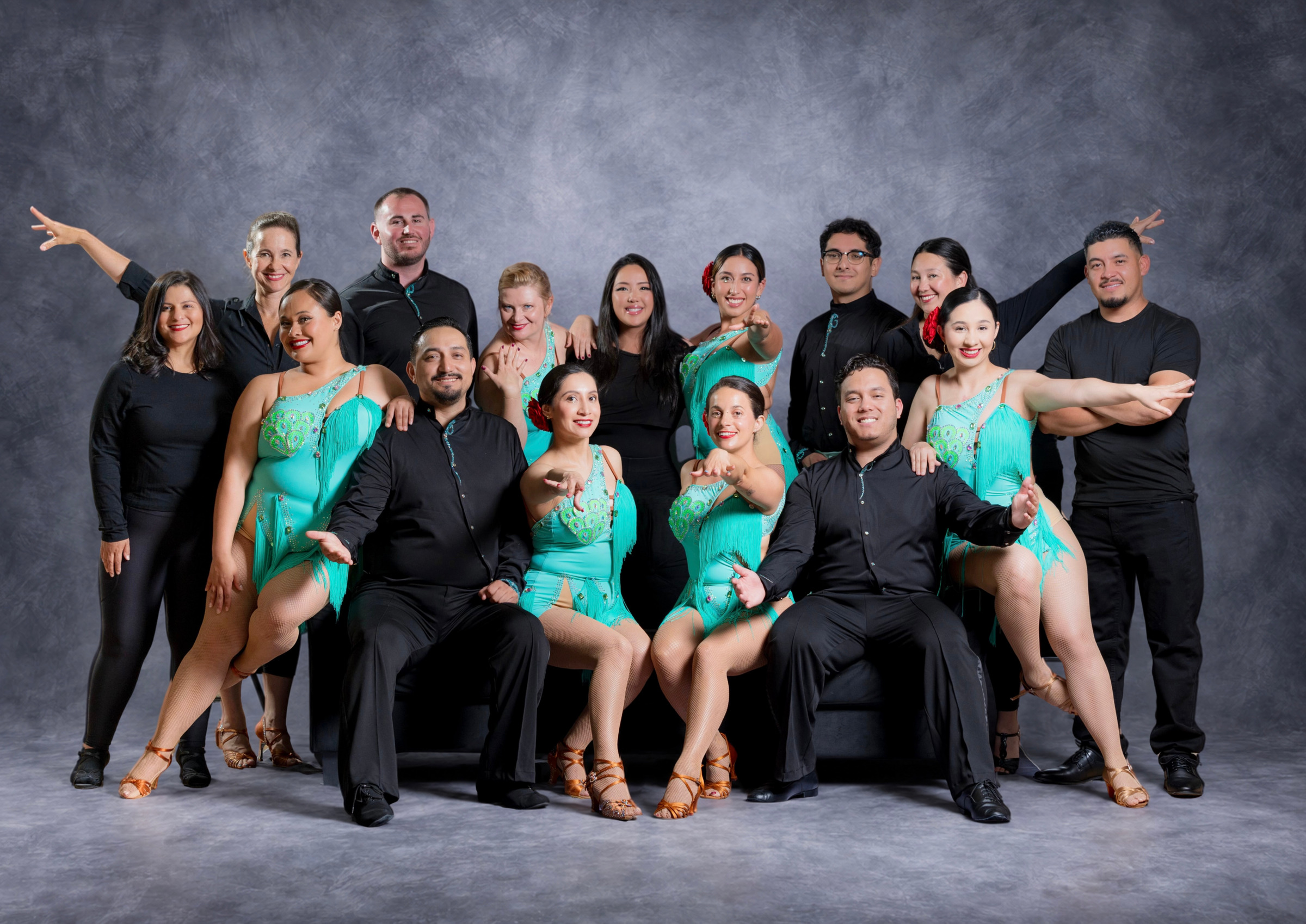 Season 1 2026 Vida Amateur Salsa Team group portrait